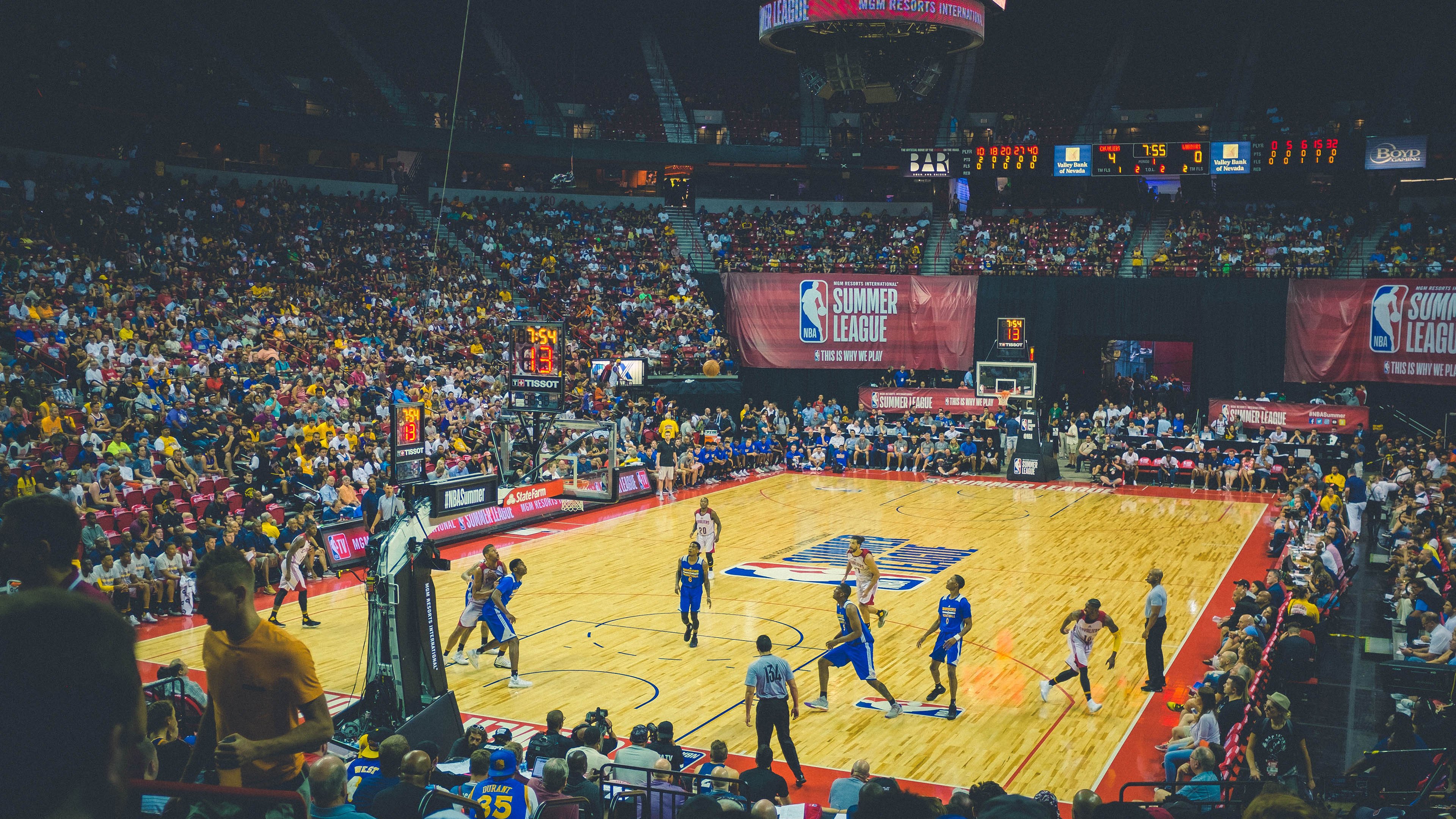 五大联赛是否更倾向中前场组织核心集权模式，五大联赛中场排行