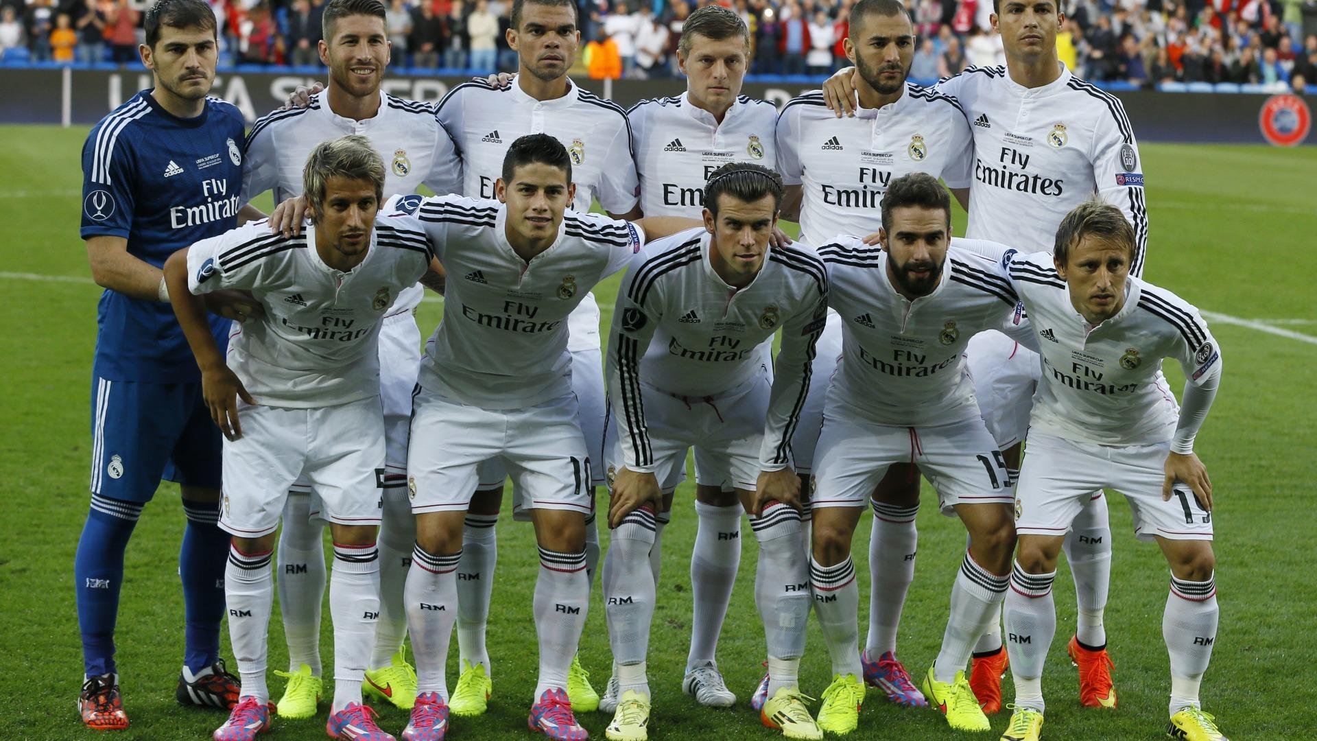 乐鱼体育平台app下载-世界杯预选赛中国队惨败 球迷讨论战术短板，世界杯预选赛中国队输